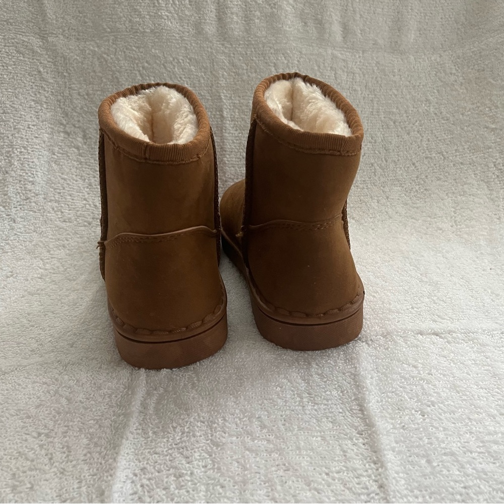 brown boots - Picture 2 of 3